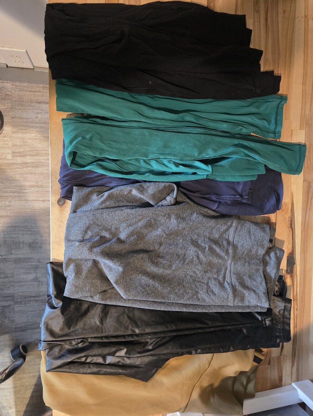 Medium Aerie Leggings